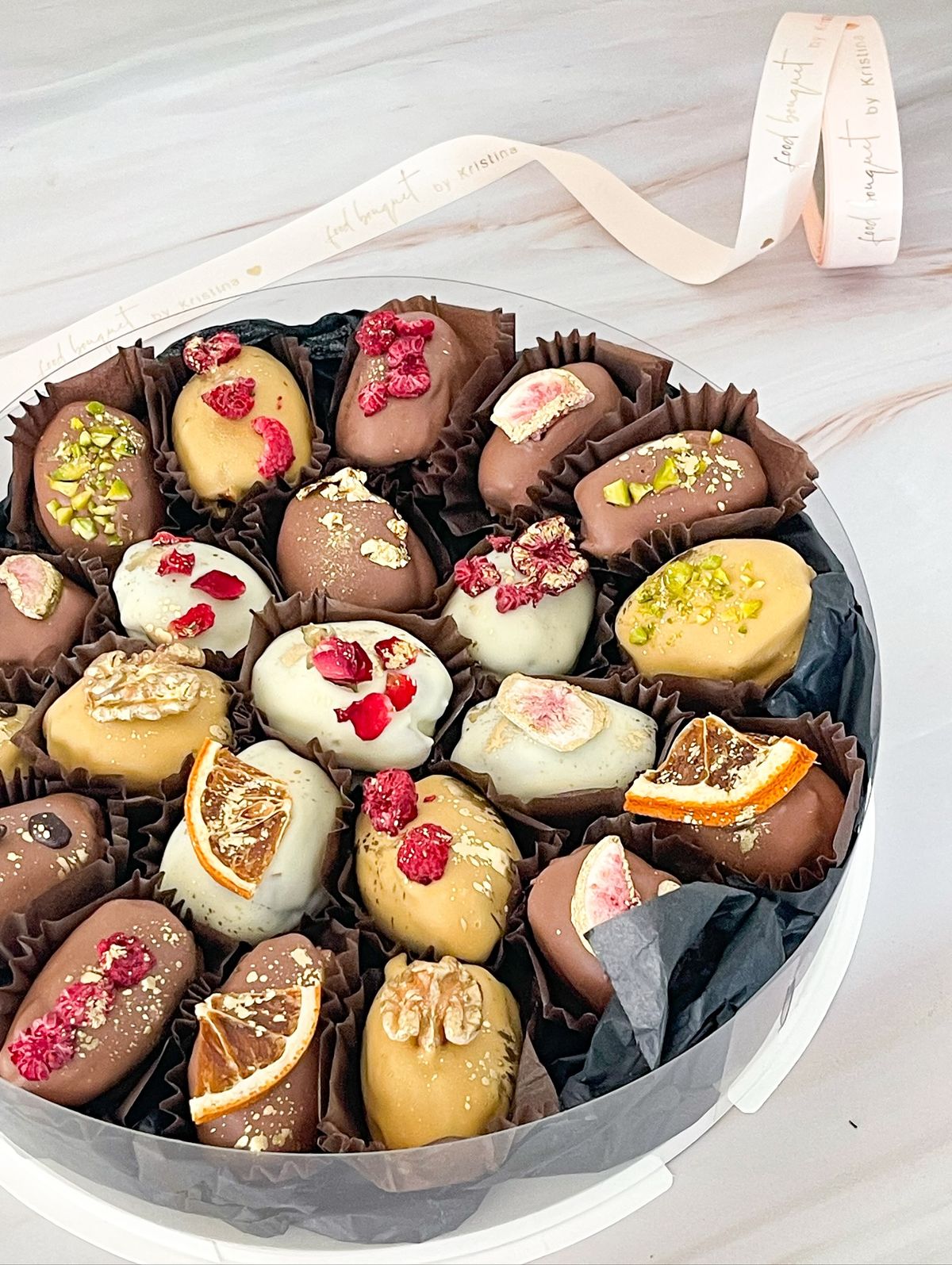 24-Piece Signature Collection