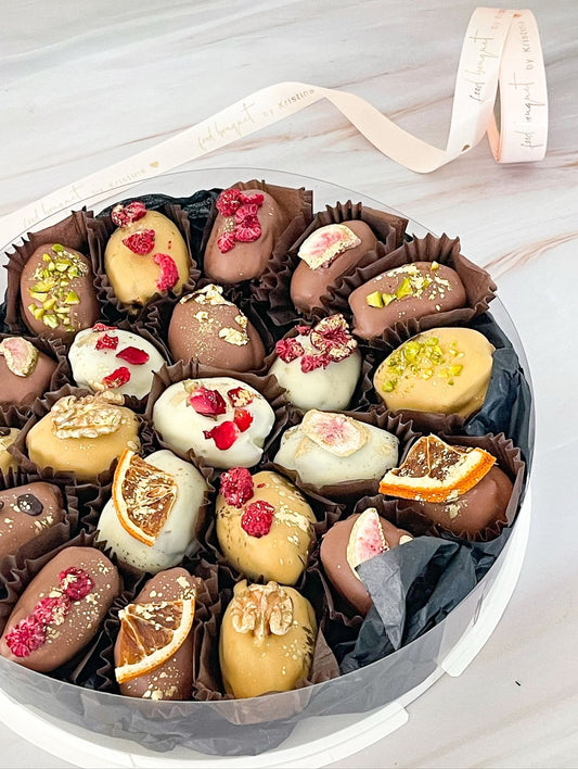 24-Piece Signature Collection